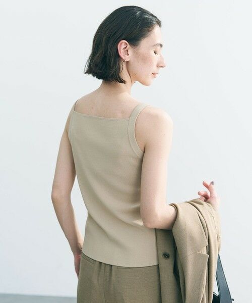 UNFILO / アンフィーロ タンクトップ | [新色追加/WEB限定カラー]スゴ機能美ニット スクエア キャミソール | 詳細26