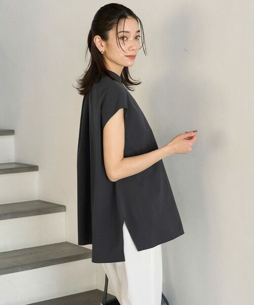 UNFILO/アンフィーロ 【撥水/UVケア】FINE MOVE ギャザーブラウス チャコール M UNFILO/アンフィーロ 【撥水/UVケア】FINE MOVE ギャザーブラウス チャコール M