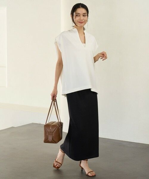 UNFILO/アンフィーロ 【接触冷感/UVカット】BEAUTY FORM JERSEY Light Iラインスカート ブラック S UNFILO/アンフィーロ 【接触冷感/UVカット】BEAUTY FORM JERSEY Light Iラインスカート ブラック S