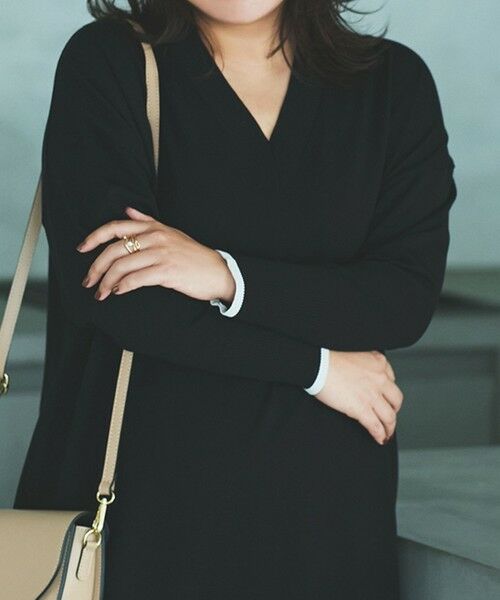 UNFILO / アンフィーロ ミニ丈・ひざ丈ワンピース | 【野呂佳代さん着用】マイビューティニット Ｖネックワンピース | 詳細12