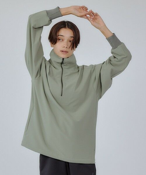 UNFILO / アンフィーロ その他トップス | 【Tarzan 掲載】UNFILO ミズノ ブレスサーモストレッチ プルオーバー(スモーキーグリーン系)