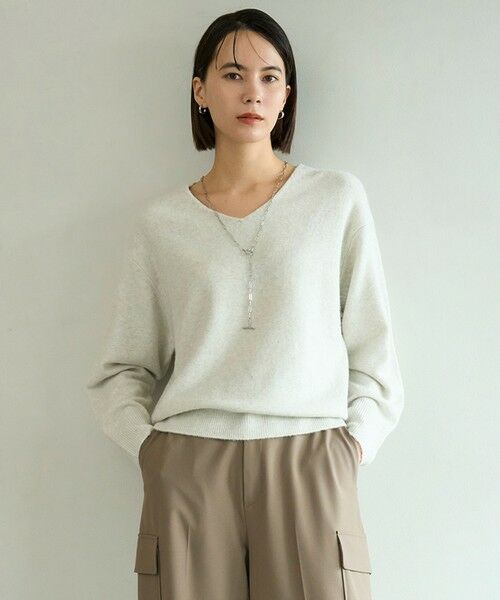 UNFILO/アンフィーロ 【洗える/抗菌防臭】ふわふわニット Vネック グレージュ XL UNFILO/アンフィーロ 【洗える/抗菌防臭】ふわふわニット Vネック グレージュ XL