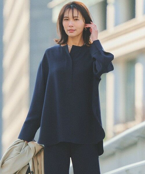 UNFILO / アンフィーロ シャツ・ブラウス | 【セットアップ着用可】ドライダブルクロス スキッパーブラウス（ネイビー）