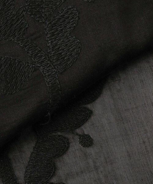 UNFILO / アンフィーロ シャツ・ブラウス | 【前後着用可能の2WAY仕様】ボタニカル エンブロイダリー ブラウス | 詳細20