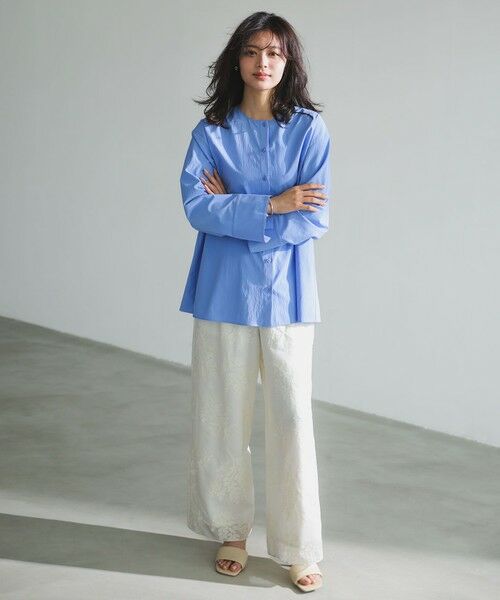 UNFILO / アンフィーロ シャツ・ブラウス | 【WEB限定カラー】バックリボン イージーケアシャツ | 詳細19