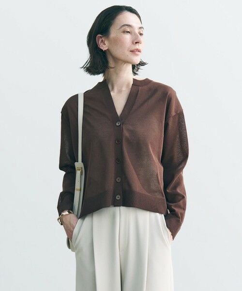 UNFILO / アンフィーロ カーディガン・ボレロ | シアーフォルムニット キーネックカーディガン（ブラウン）
