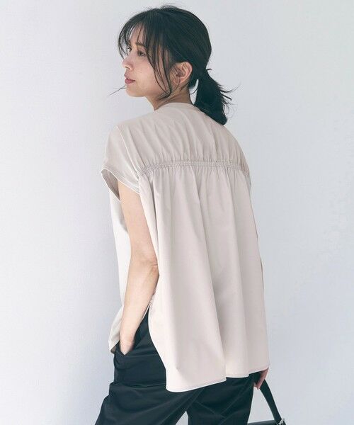 UNFILO / アンフィーロ カットソー | BEAUTY FORM-T バックシャーリング Tシャツ（グレージュ）