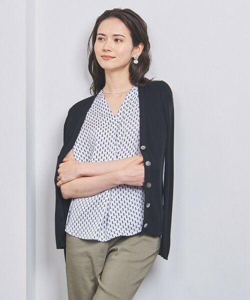 UNITED ARROWS / ユナイテッドアローズ シャツ・ブラウス | P/サテン Vネック フレンチスリーブ ブラウス | 詳細22