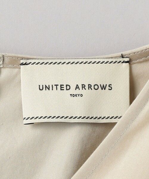 UNITED ARROWS / ユナイテッドアローズ ロング・マキシ丈ワンピース | タック Vネック ロングワンピース | 詳細23