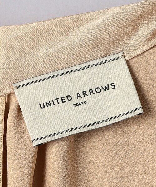 UNITED ARROWS / ユナイテッドアローズ シャツ・ブラウス | P バックサテン Vネック ブラウス | 詳細18