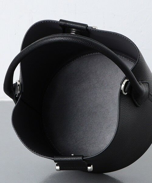 最終価格☆UNITED ARROWS バケットバッグ　ショルダー付き メタルポイント バケットバッグ（ショルダーバッグ）｜UNITED