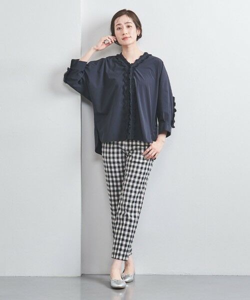 25SS 2.4万 ユナイテッドアローズトウキョウ タックフリルVネックシャツ 25SS 2.4万 ユナイテッドアローズトウキョウ タックフリルV