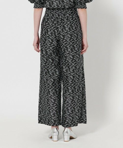 UNITED ARROWS UBCS 花柄 カットジャカード ワイドパンツ 40 UNITED ARROWS UBCS 花柄 カットジャカード ワイドパンツ 40