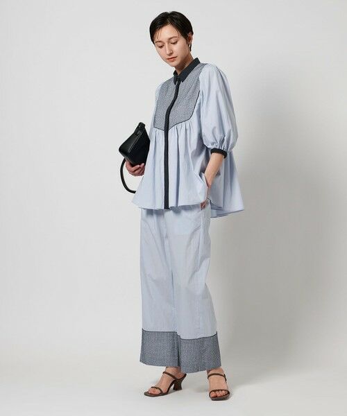 ユナイテッドアローズ　エンブロイダリー ショートスリーブ ブラウス　ぺプラム UNITED ARROWS エンブロイダリー ショートスリーブ ブラウス
