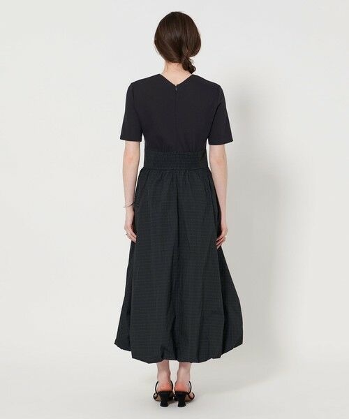UNITEDARROWSタフタピンタックワンピース　ユナイテッドアローズ UNITED ARROWS（ユナイテッドアローズ）の「タフタ ピンタック