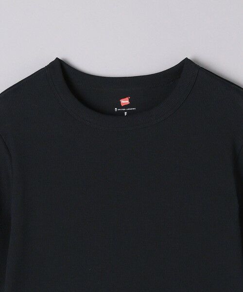 Hanes for UNITED ARROWS 2PACKリブTシャツ Hanes>で人気の「BEEFY」のリブTシャツを女性らしく着用できる