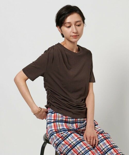 UNITED ARROWS/ユナイテッドアローズ アシンメトリー ギャザー ショートスリーブカットソー DK. BROWN FREE UNITED ARROWS/ユナイテッドアローズ アシンメトリー ギャザー ショートスリーブカットソー DK. BROWN FREE