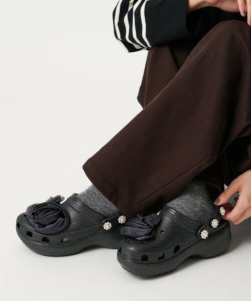 UNITED ARROWS / ユナイテッドアローズ サンダル | 【別注】＜crocs＞クラシック プラットフォーム グリッター サンダル | 詳細1