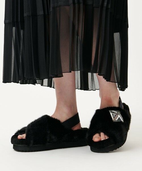 UNITED ARROWS 定価1.8万　ファークロスサンダル（ブルー） フェイクファークロス サンダル30↑