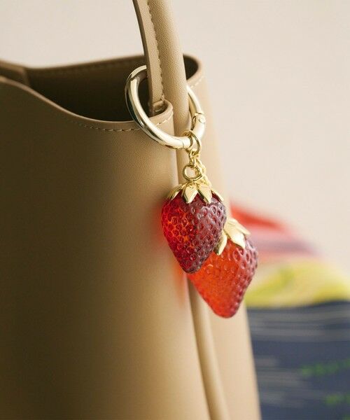 UNITED ARROWS/ユナイテッドアローズ TOY チャーム RED FREE UNITED ARROWS/ユナイテッドアローズ TOY チャーム RED FREE