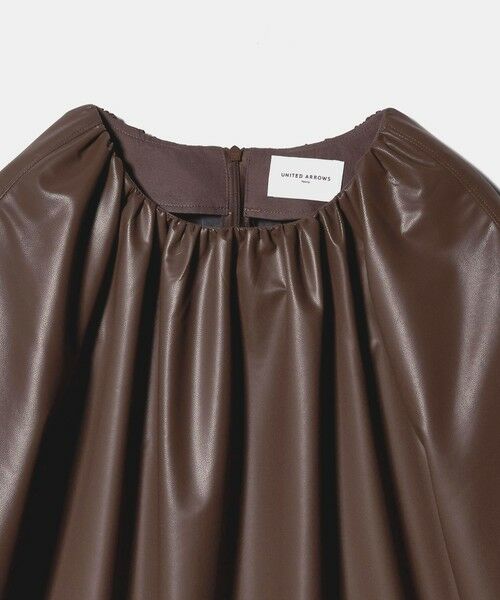 UNITED ARROWS / ユナイテッドアローズ シャツ・ブラウス | レザーライク ギャザー ブラウス ウォッシャブル | 詳細15