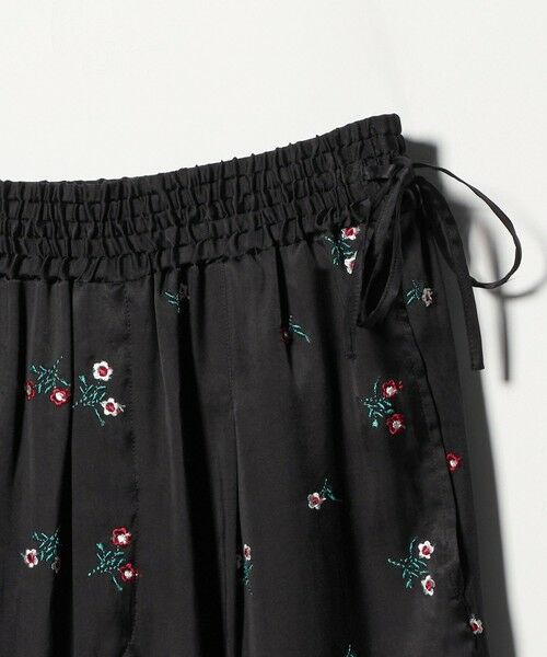 UNITED ARROWS / ユナイテッドアローズ チノ・ワークパンツ | ＜TICCA＞フラワー エンブロイダリー パンツ | 詳細2