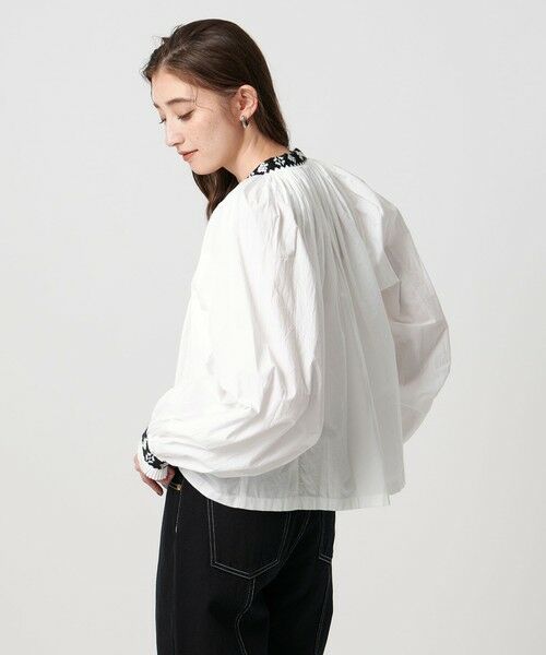 UNITED ARROWS / ユナイテッドアローズ シャツ・ブラウス | 【別注】＜dahl’ia＞エンブロイダリー ボリューム ブラウス | 詳細1