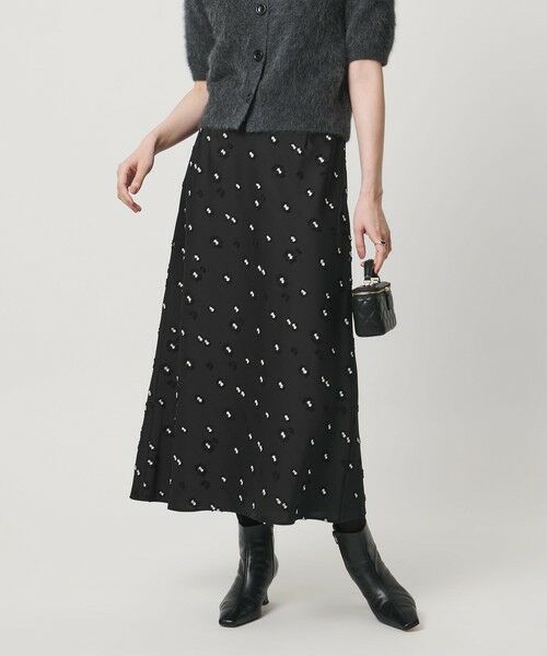 UNITED ARROWS / ユナイテッドアローズ ミニ・ひざ丈スカート | サテン フラワー ジャガード ロングスカート ブラック | 詳細1