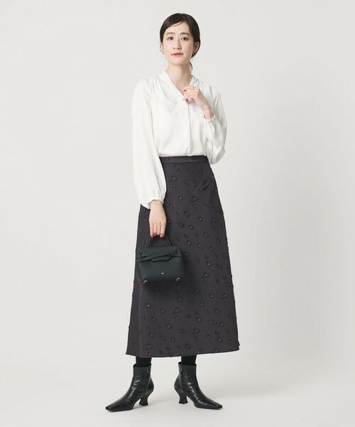 UNITED ARROWS / ユナイテッドアローズ シャツ・ブラウス | バック サテン Vネック ロングスリーブ ブラウス ‐ウォッシャブル‐ | 詳細2