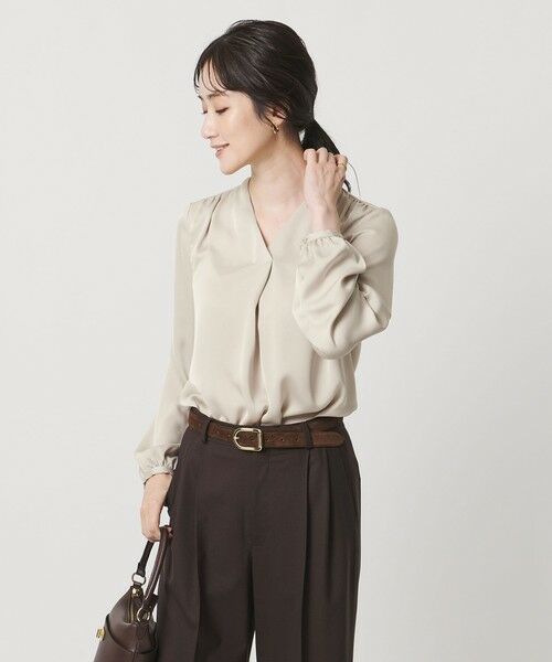 UNITED ARROWS / ユナイテッドアローズ シャツ・ブラウス | バック サテン Vネック ロングスリーブ ブラウス ‐ウォッシャブル‐ | 詳細7