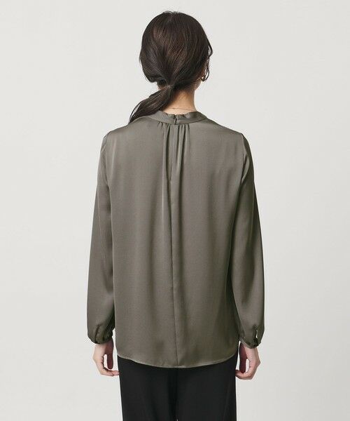 UNITED ARROWS / ユナイテッドアローズ シャツ・ブラウス | バック サテン Vネック ロングスリーブ ブラウス ‐ウォッシャブル‐ | 詳細17
