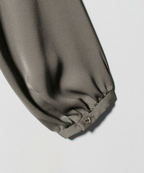 UNITED ARROWS / ユナイテッドアローズ シャツ・ブラウス | バック サテン Vネック ロングスリーブ ブラウス ‐ウォッシャブル‐ | 詳細21