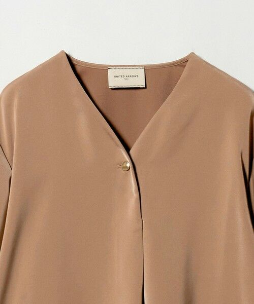 UNITED ARROWS / ユナイテッドアローズ シャツ・ブラウス | サテン Vネック ブラウス ‐ウォッシャブル‐ | 詳細18