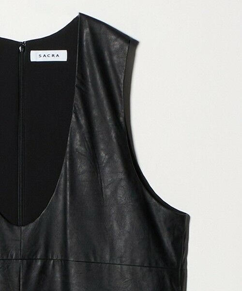 UNITED ARROWS / ユナイテッドアローズ ミニ丈・ひざ丈ワンピース | ＜SACRA＞レザーライク Uネック ワンピース | 詳細9