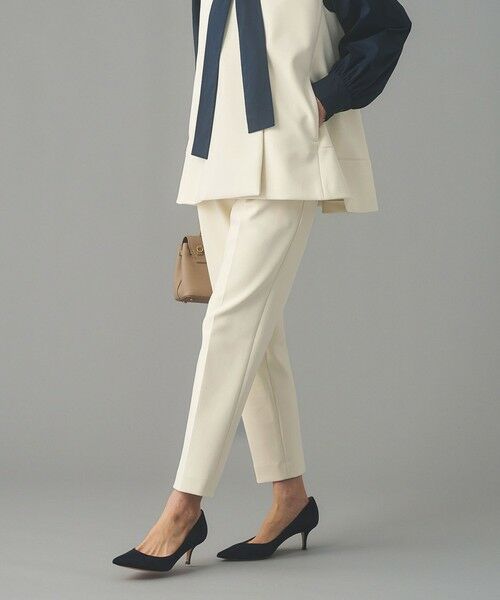 UNITED ARROWS / ユナイテッドアローズ その他パンツ | SPONGY タック テーパードパンツ(OFF WHITE)