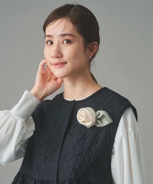 UNITED ARROWS / ユナイテッドアローズ ブローチ・コサージュ | サテン ローズ コサージュ | 詳細1