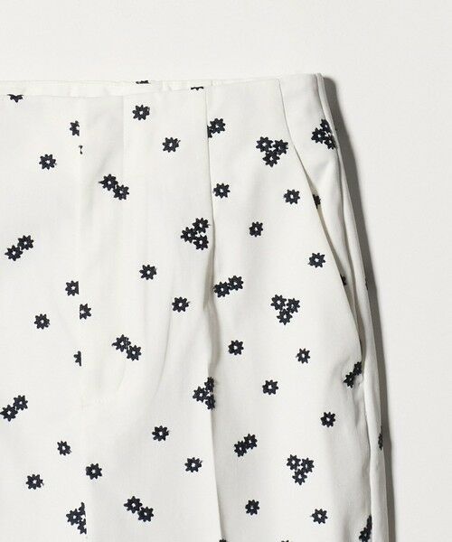 UNITED ARROWS / ユナイテッドアローズ ショート・ハーフ・半端丈パンツ | エンブロイダリー フラワー スリム テーパードパンツ ‐ウォッシャブル‐ | 詳細1