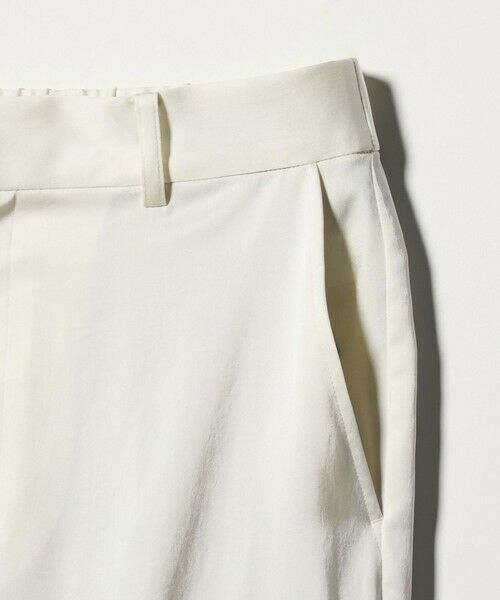UNITED ARROWS / ユナイテッドアローズ カーゴパンツ | サテン クリーン ポケット パンツ OFF WHITE ‐ウォッシャブル‐ | 詳細3