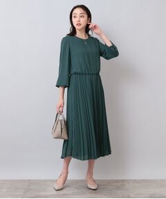 安いNEW【新品　タグ付き】UNTITLED ワンピース スカート