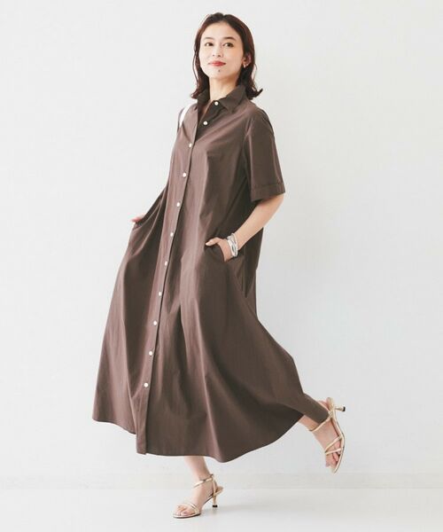 新品未使用　UNTITLED ベージュ 半袖ロングワンピース ワンピース ロングワンピース シャツワンピース 半袖 無地