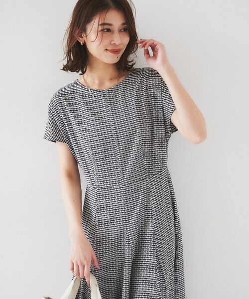 UNTITLED / アンタイトル ロング・マキシ丈ワンピース | 【きれいめ/洗える/夏ワンピ】ジオメトリック柄ワンピース | 詳細3