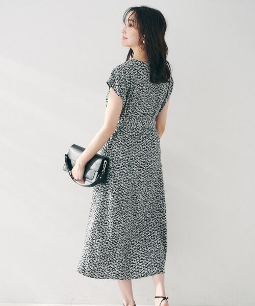 UNTITLED / アンタイトル ロング・マキシ丈ワンピース | 【きれいめ/洗える/夏ワンピ】モザイク柄ワンピース | 詳細3