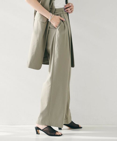 UNTITLED / アンタイトル パンツ | 【セットアップ可能/オンオフ】ラミー混 タックワイドパンツ | 詳細2