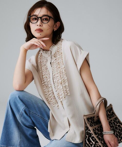 UNTITLED / アンタイトル シャツ・ブラウス | スタンドネックフリルブラウス【吸水速乾/UVケア】(ベージュ(052))