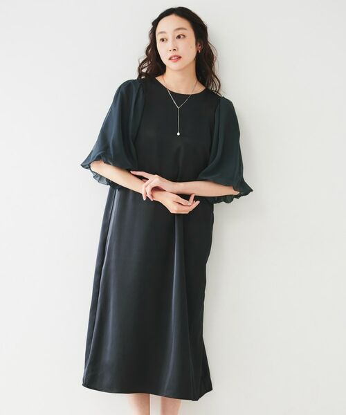 UNTITLED / アンタイトル ミニ丈・ひざ丈ワンピース | 【オケージョン/お呼ばれドレス】バルーン袖サテンワンピース(ネイビー(094))