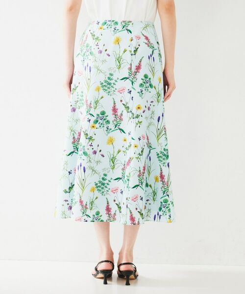 UNTITLED / アンタイトル ロング・マキシ丈スカート | ボタニカルプリント マーメイドスカート | 詳細17