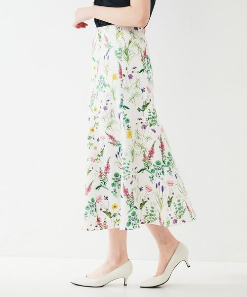 UNTITLED / アンタイトル ロング・マキシ丈スカート | ボタニカルプリント マーメイドスカート | 詳細3