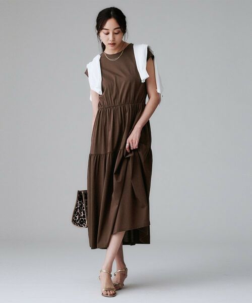 美品】近年 23年 UNTITLED アンタイトル　ロングワンピース　総柄　3L カッセンマキシ丈ワンピース（マキシ・ロングワンピース