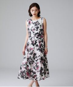 美品UNTITLED アンタイトル 46大きいサイズサラッと涼しいワンピース カッセンマキシ丈ワンピース（マキシ・ロングワンピース