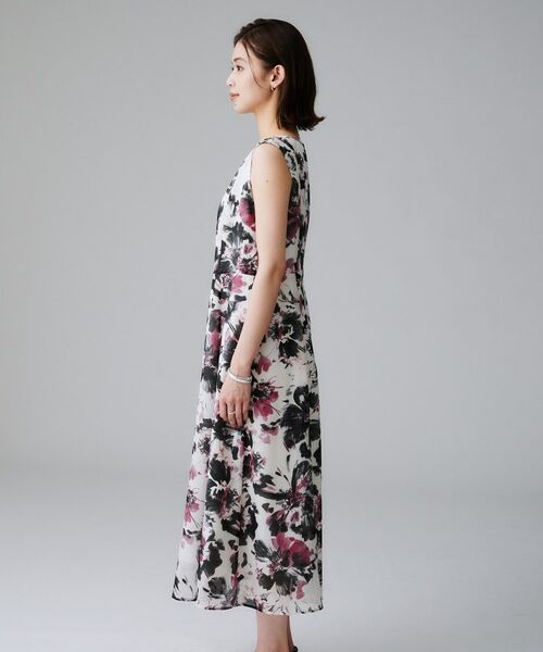 美品◇エンポリオアルマーニ◇花柄ドレスワンピース マキシ丈 シースルー 最高級 シアー/エレガント/花柄/夏ワンピ】ペイントフラワーワンピース